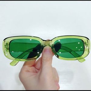 🔴3 for $20🔴Olive Green Sunglasses (Finale Price)